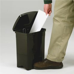 Alternative view of Safco Plastic Step-on 4-Gallon Receptacle